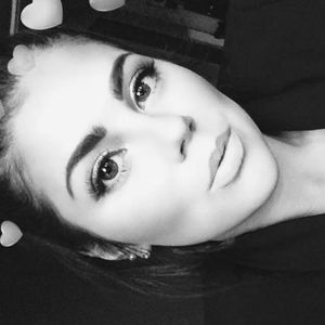 Meet your Posher, Marisa